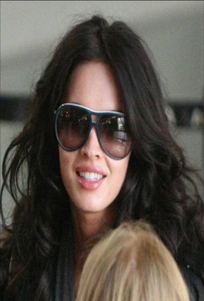 megan fox thumbs tmz. up thumb Site hosted at